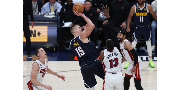 Jimmy Butler führt Miami Heat erneut ins Finale